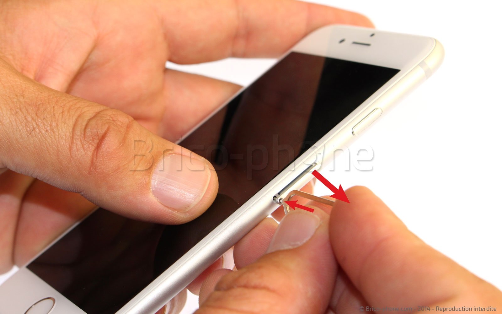 Comment enlever une carte SIM avec une aiguille ? iPhone Forum